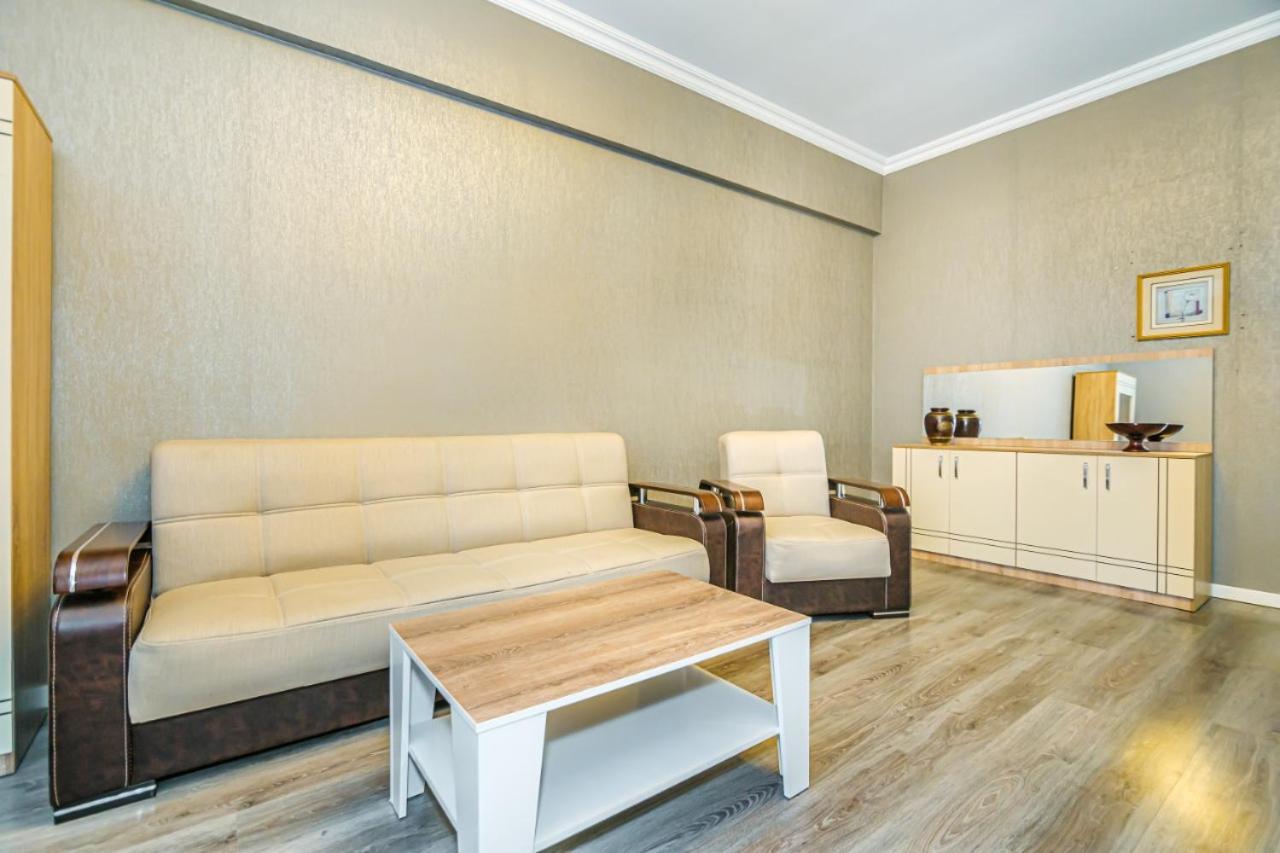 M Estate 1 Room Targovu 巴库 外观 照片