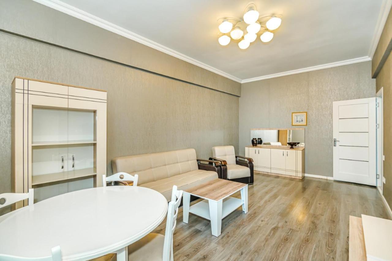 M Estate 1 Room Targovu 巴库 外观 照片